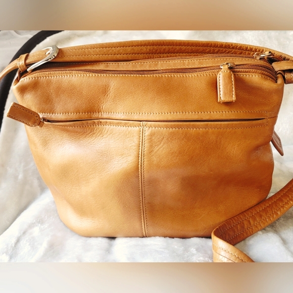 Tignanello Caramel Leather Shoulder Bag - Picture 5 of 10